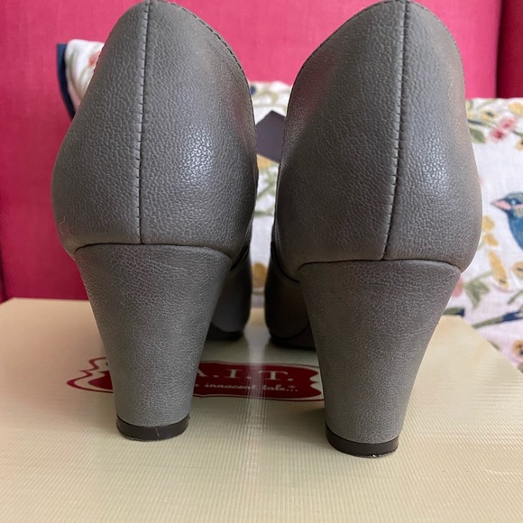 “Hermosa” slate grey Bait footwear shoes size 6 - Picture 7 of 7